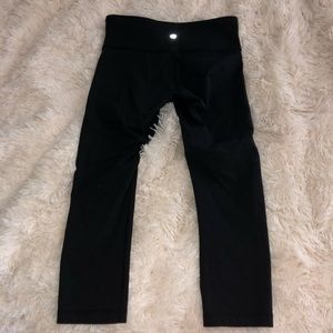 Lululemon Wunder Under Cropped